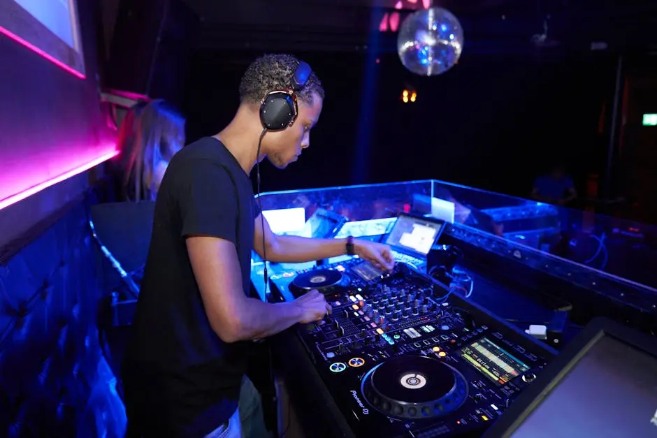 Why Is a Customized Playlist Important for a Private Party DJ?